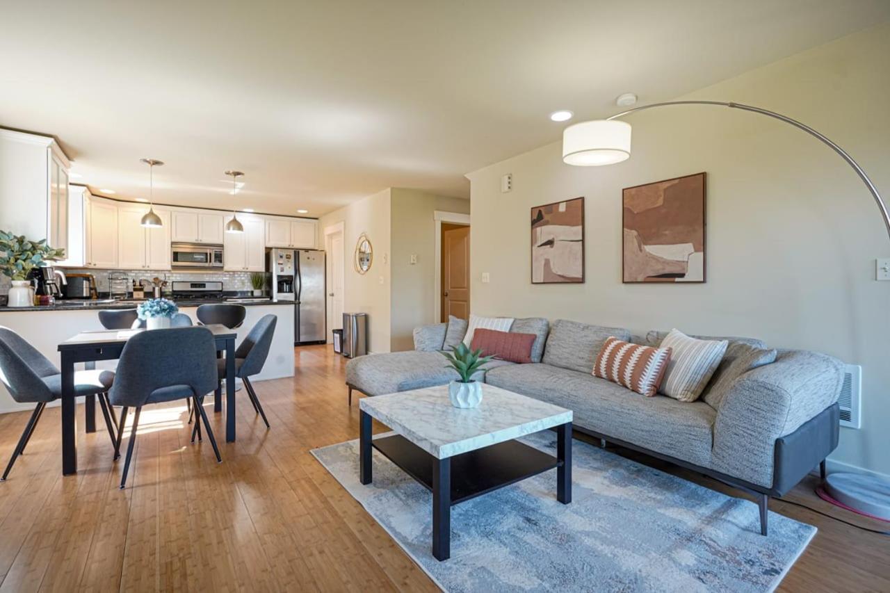 Stylish North Seattle Townhouse- Dual Master Suites מראה חיצוני תמונה