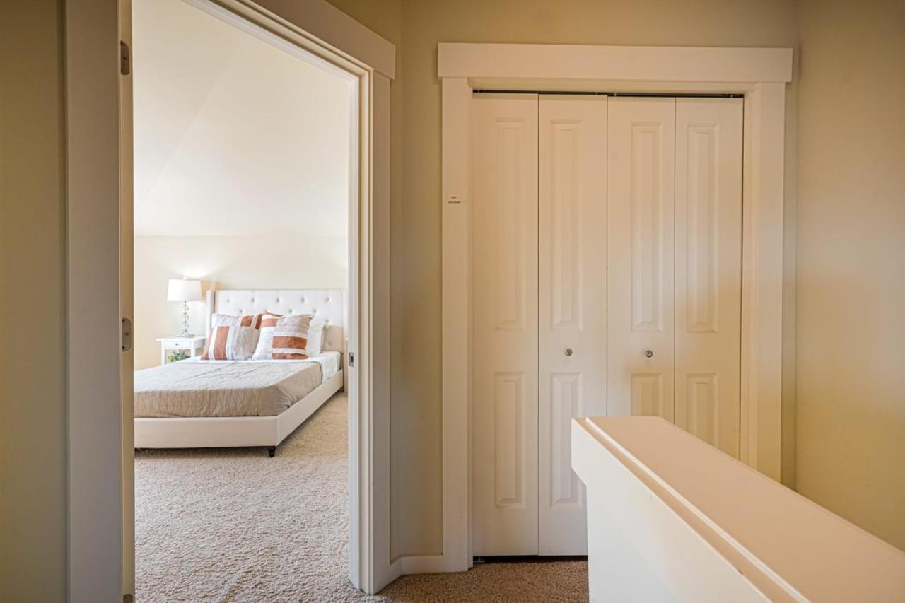 Stylish North Seattle Townhouse- Dual Master Suites מראה חיצוני תמונה